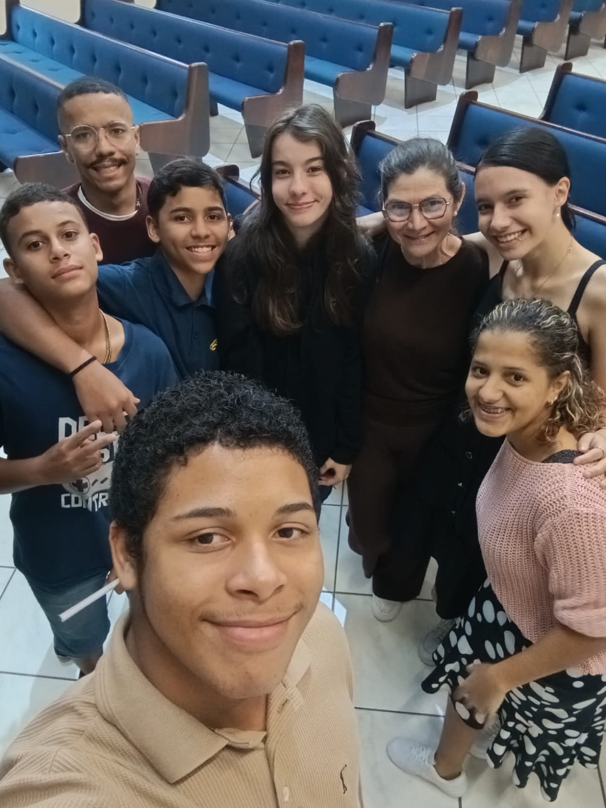 Jovens e Adolescentes — foto 3
